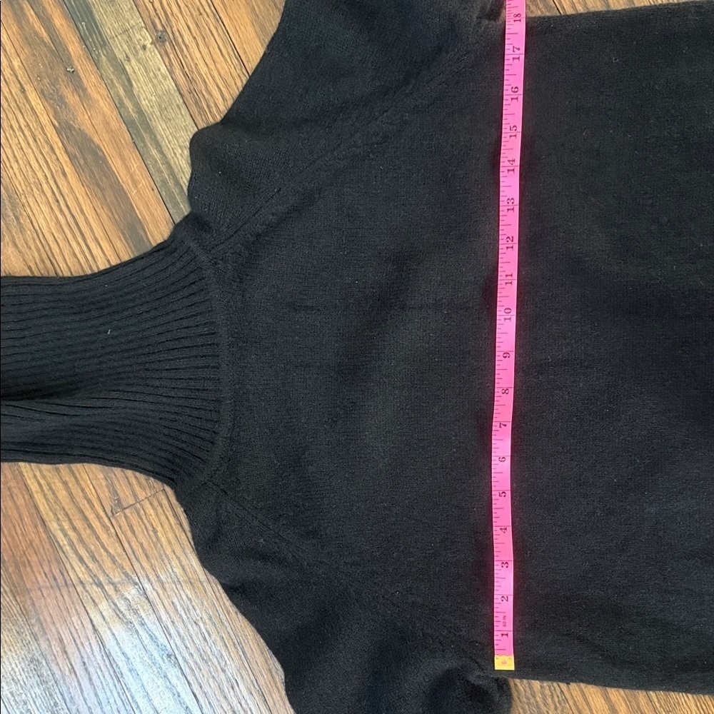 Quince Classic Black Knit Sweater - Picture 4 of 12
